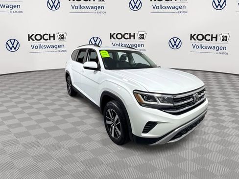 Used 2023 Volkswagen Atlas SE image 2