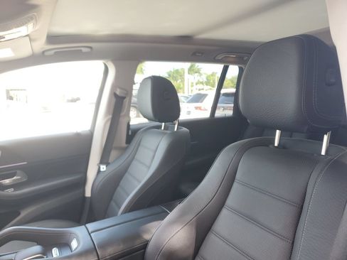 Used 2023 Mercedes-Benz GLS 450 4MATIC w/ AMG Line Exterior image 23