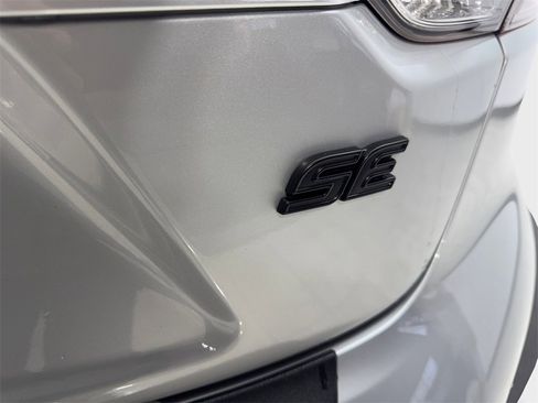 Used 2024 Toyota Corolla SE image 24