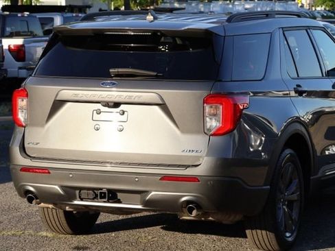 Certified 2023 Ford Explorer XLT w/ Equipment Group 202A AWD/4WD image 5