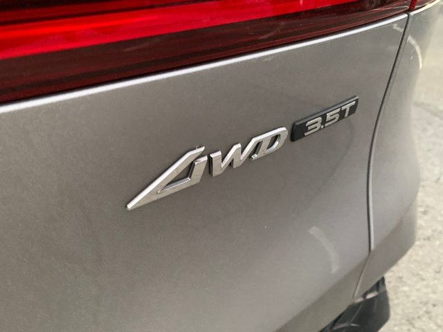 Used 2022 Genesis GV70 3.5T Sport w/ Sport Prestige Package AWD/4WD image 17