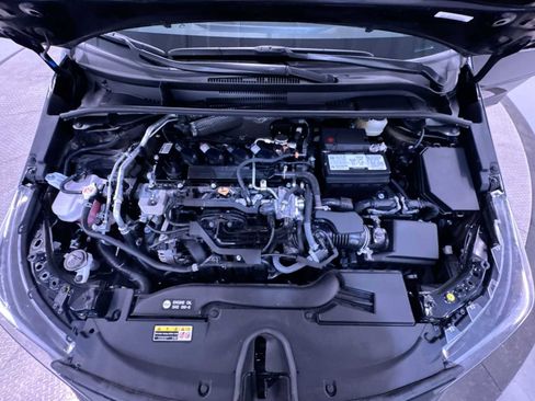 Used 2025 Toyota Corolla SE w/ SE Premium Package image 11