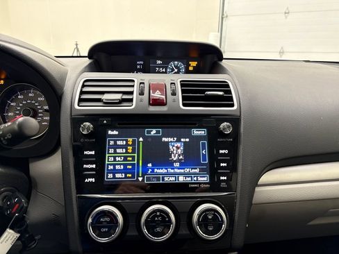 Used 2016 Subaru Forester 2.5i Limited w/ Popular Package #2 image 17