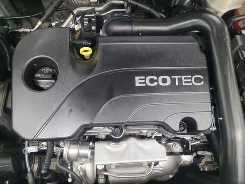 Used 2022 GMC Terrain SLT w/ Elevation Edition image 30