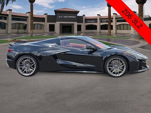 Used 2024 Chevrolet Corvette Z06 RWD image 9