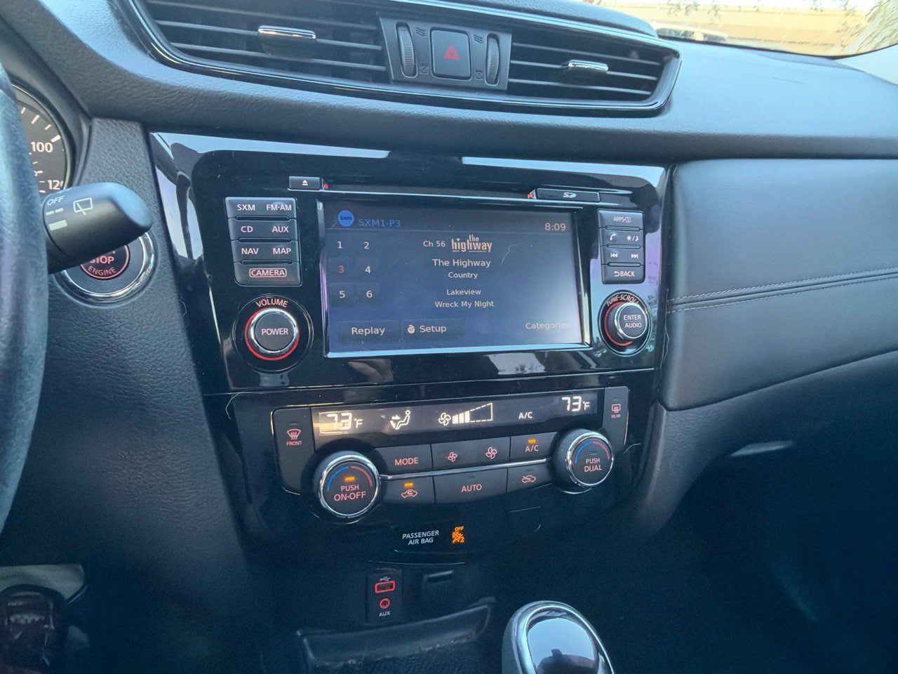 Used 2017 Nissan Rogue SL w/ SL Premium Package FWD image 11