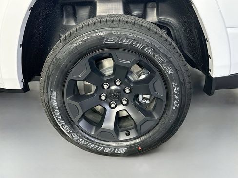 New 2026 RAM 1500 Big Horn AWD/4WD image 17