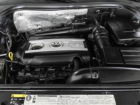 Used 2016 Volkswagen Tiguan SEL image 24