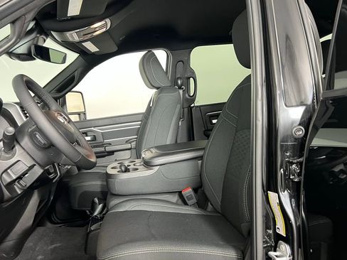 Used 2025 RAM 2500 Big Horn image 20