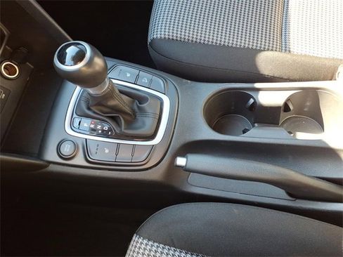 Used 2018 Hyundai Kona SEL image 28