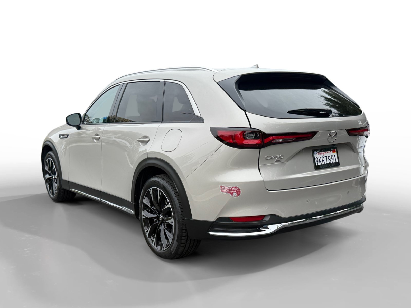 Certified 2024 MAZDA CX-90 Plug-In Hybrid w/ Premium Plus AWD/4WD image 3