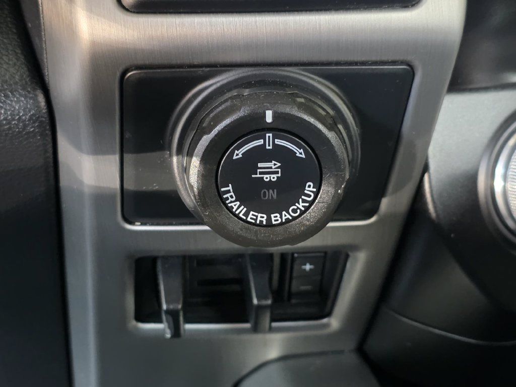 Used 2020 Ford F150 Platinum w/ Equipment Group 701A Luxury AWD/4WD image 23