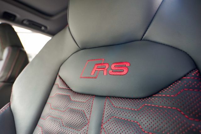 Used 2026 Audi RS Q8 performance AWD/4WD image 61