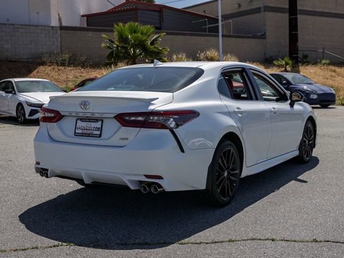 Used 2022 Toyota Camry XSE FWD image 4