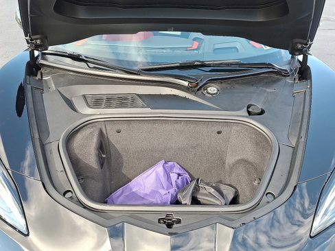 Used 2021 Chevrolet Corvette Stingray Preferred Cpe w/ Z51 Performance Package image 27