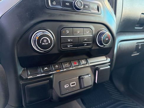 Used 2023 Chevrolet Silverado 1500 Custom image 29