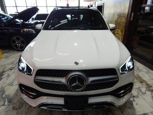 Used 2022 Mercedes-Benz GLE 350 4MATIC w/ AMG Line Exterior image 3