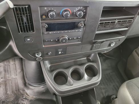 Used 2024 Chevrolet Express 2500 w/ Driver Convenience Package image 17