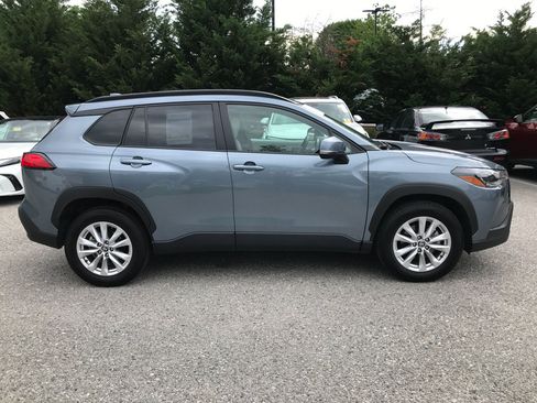 Certified 2023 Toyota Corolla Cross LE AWD/4WD image 8