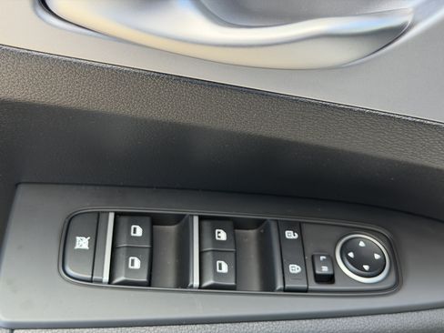 Certified 2023 Kia Forte LXS w/ LXS Technology Package FWD image 17
