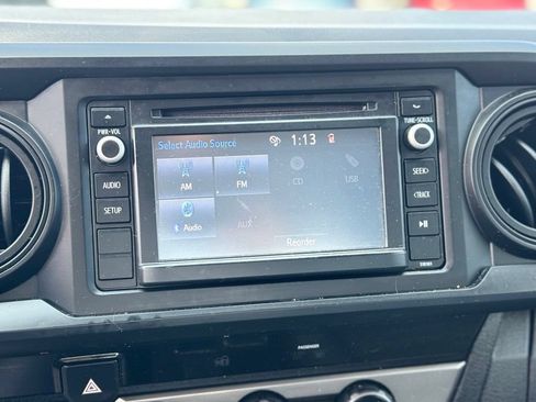Used 2017 Toyota Tacoma SR w/ Tow Package AWD/4WD image 18