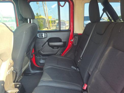 Used 2020 Jeep Wrangler Unlimited Sport S AWD/4WD image 3
