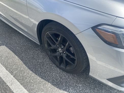 Used 2024 Honda Civic Sport image 7