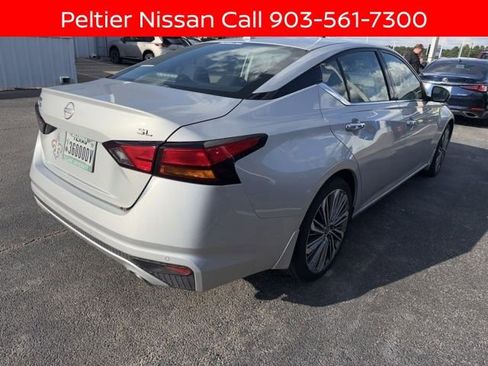 Certified 2024 Nissan Altima 2.5 SL FWD image 2