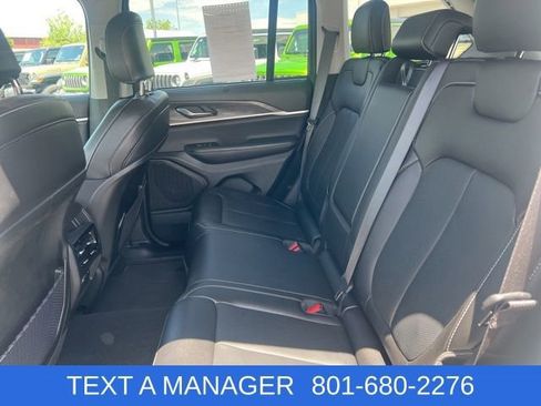 Used 2023 Jeep Grand Cherokee Limited w/ Luxury Tech Group II AWD/4WD image 41
