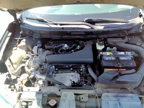 Used 2017 Nissan Rogue S image 27