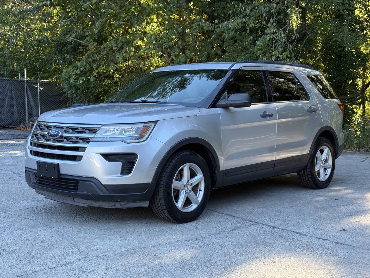 Used 2018 Ford Explorer FWD image 1