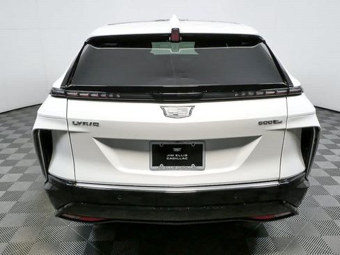 Certified 2025 Cadillac Lyriq Luxury w/ LPO, Floor Liner Package AWD/4WD image 26