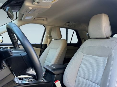 Used 2022 Ford Explorer XLT image 22