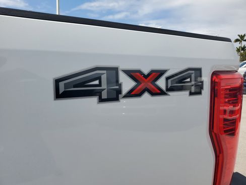 Used 2019 Ford F250 XLT image 10