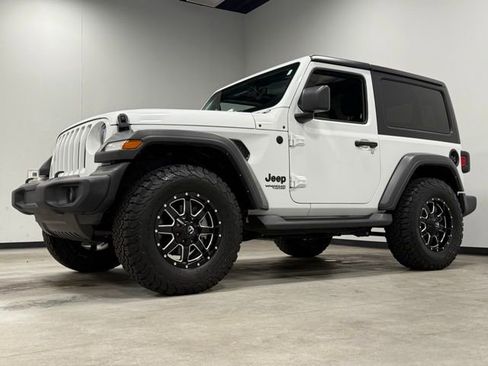 Used 2021 Jeep Wrangler Sport S image 5