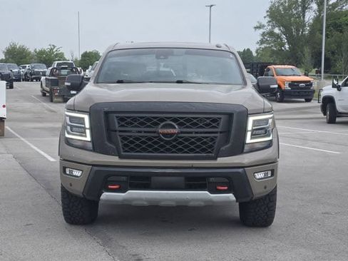 Used 2021 Nissan Titan PRO-4X w/ Pro-4x Convenience Package AWD/4WD image 2