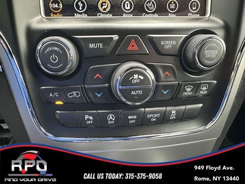 Used 2018 Jeep Grand Cherokee Limited AWD/4WD image 16