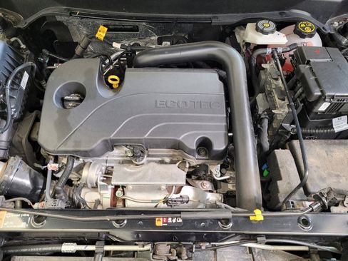 Used 2024 Chevrolet Equinox LT image 30