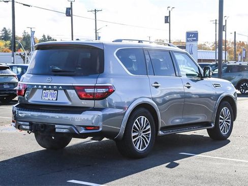 Used 2022 Nissan Armada SL w/ Captain's Chairs Package image 9
