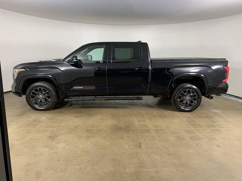 Used 2023 Toyota Tundra Platinum AWD/4WD image 16