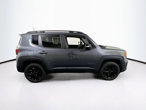 Used 2022 Jeep Renegade Altitude w/ Sun/Sound Group image 4