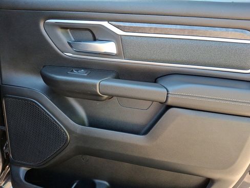 Used 2022 RAM 1500 Big Horn AWD/4WD image 11