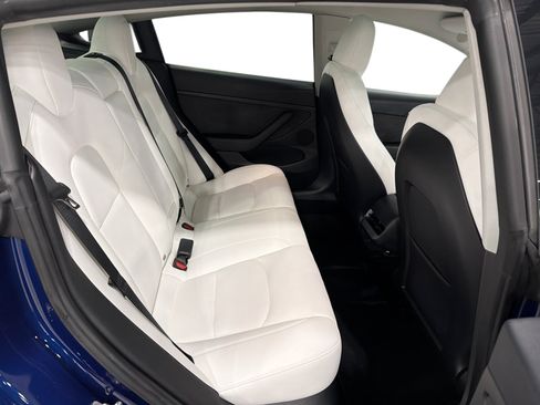 Certified 2023 Tesla Model 3 Performance AWD/4WD image 11