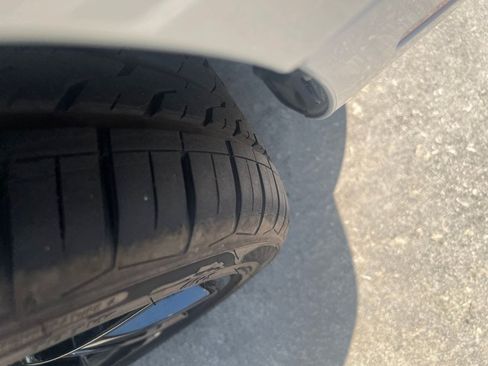 Used 2019 Dodge Challenger R/T w/ Driver Convenience Group RWD image 8