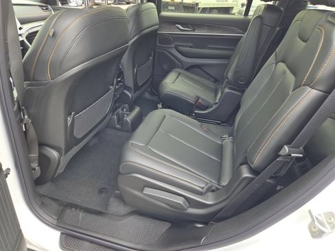 New 2026 Jeep Grand Cherokee L Limited AWD/4WD image 23