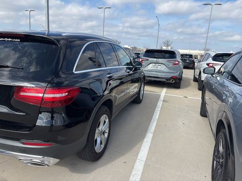 Used 2018 Mercedes-Benz GLC 300 image 4