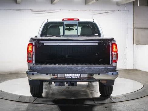 Used 2017 Nissan Frontier SV w/ SV Value Truck Package image 25