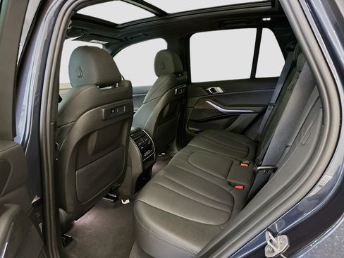 Used 2022 BMW X5 xDrive40i w/ Premium Package image 30