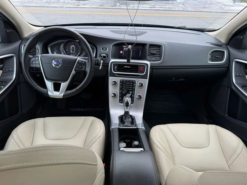 Used 2018 Volvo S60 T5 Inscription Platinum image 30