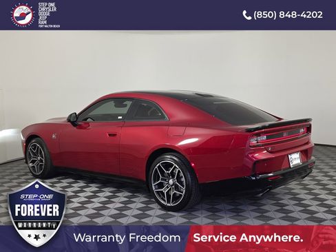 Used 2026 Dodge Charger Scat Pack AWD/4WD image 4